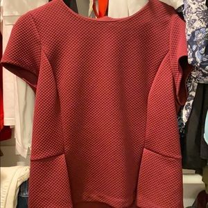 Liz Claiborne Tops - Quilted Burgundy polyester shirt Liz Claiborne Liz Claiborne Tops - Quilted Burgundy polyester shirt Liz Claiborne